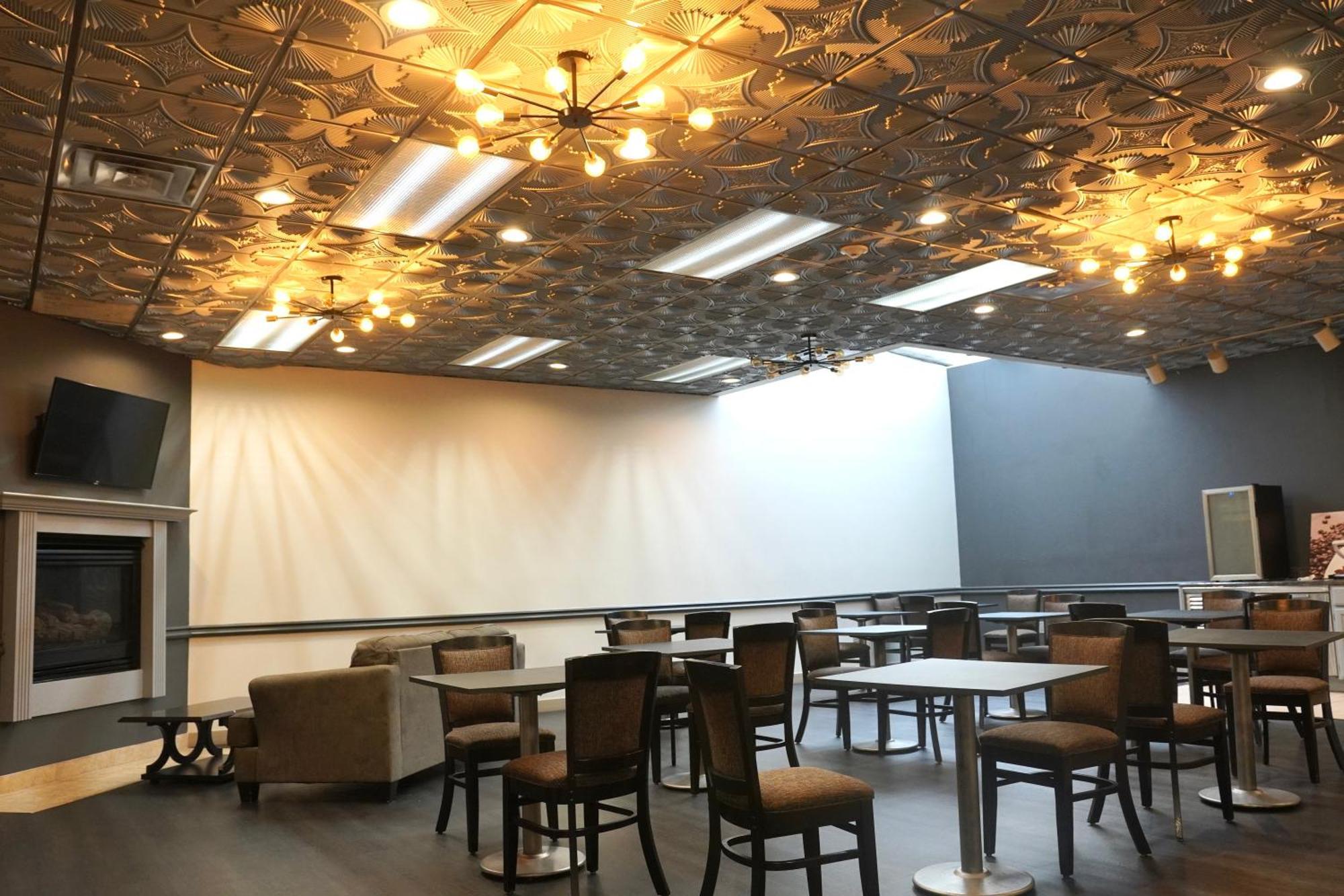 American Inn & Suites Waterford Εξωτερικό φωτογραφία