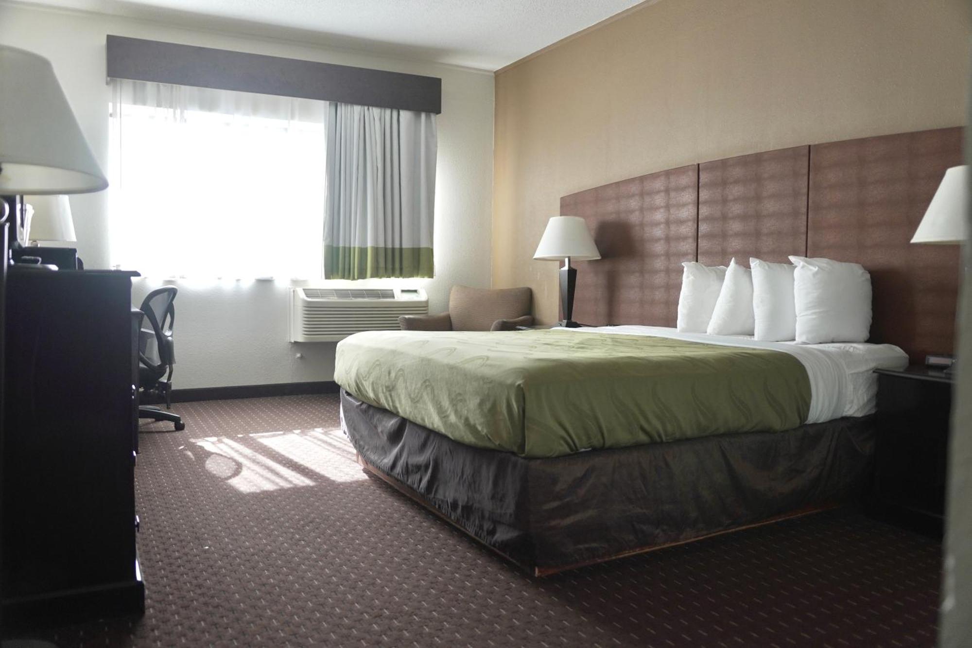 American Inn & Suites Waterford Δωμάτιο φωτογραφία