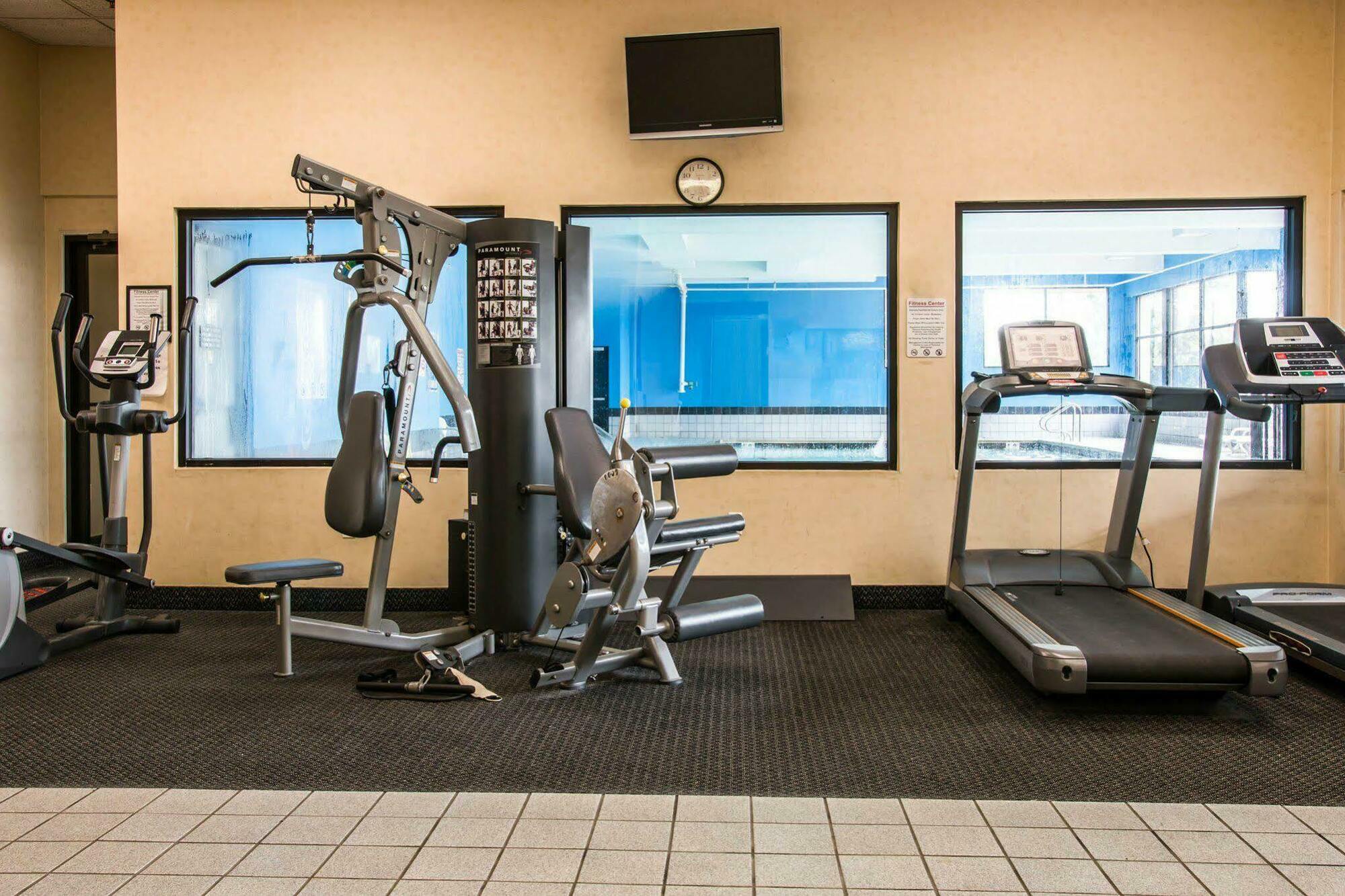 American Inn & Suites Waterford Εξωτερικό φωτογραφία