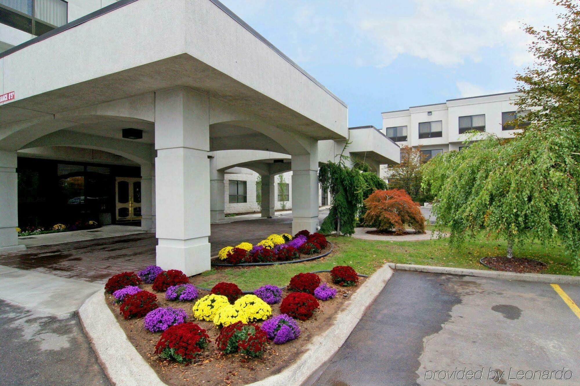 American Inn & Suites Waterford Εξωτερικό φωτογραφία